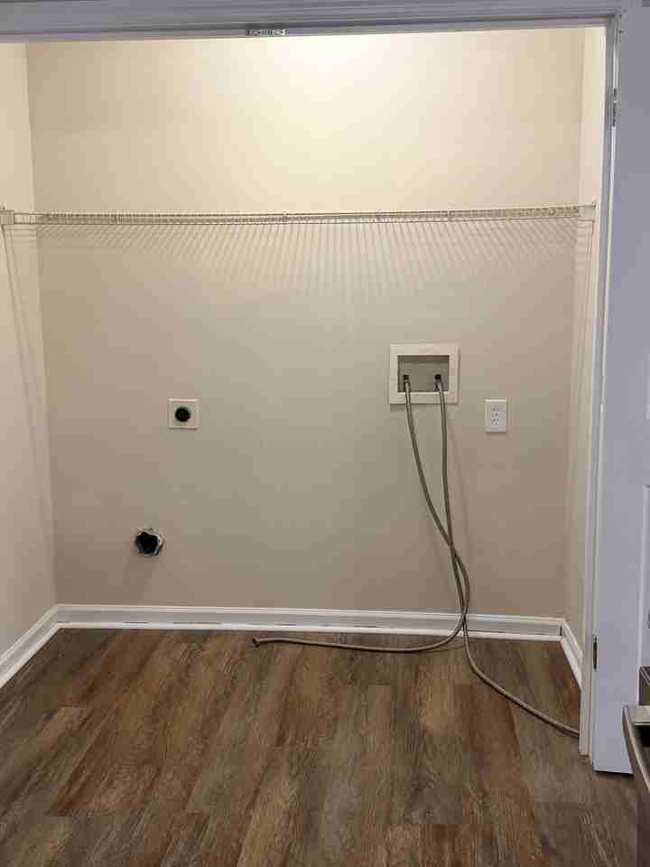 5217 Crystal Ct #C - Photo 3 of 10