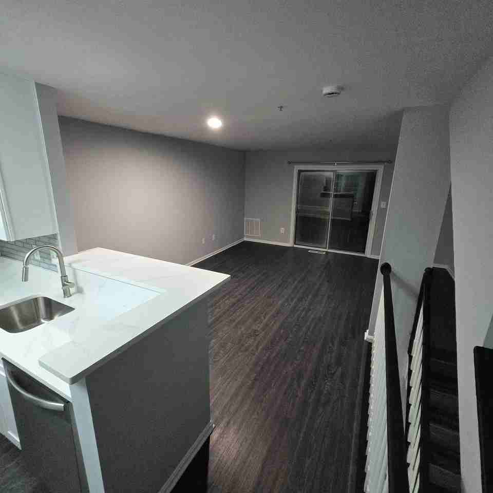 13906 Ascott Dr - Photo 3 of 20