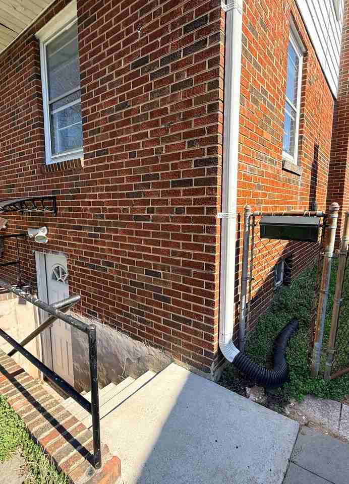 8714 Edmonston Rd #2