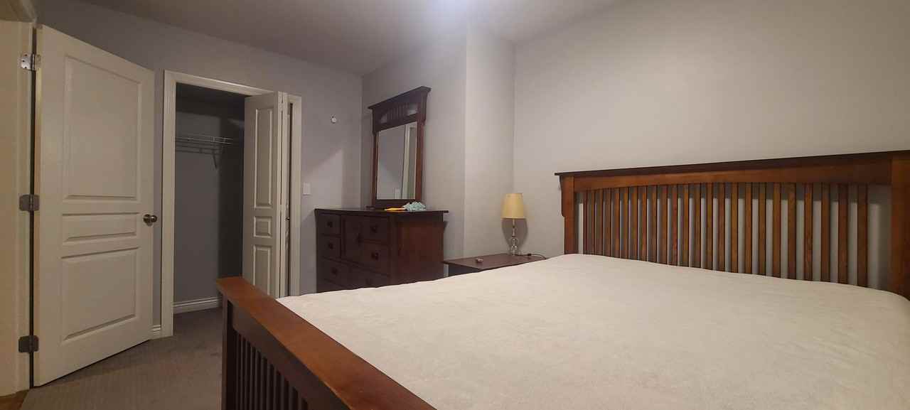 3435 148 Street - Photo 7 of 8