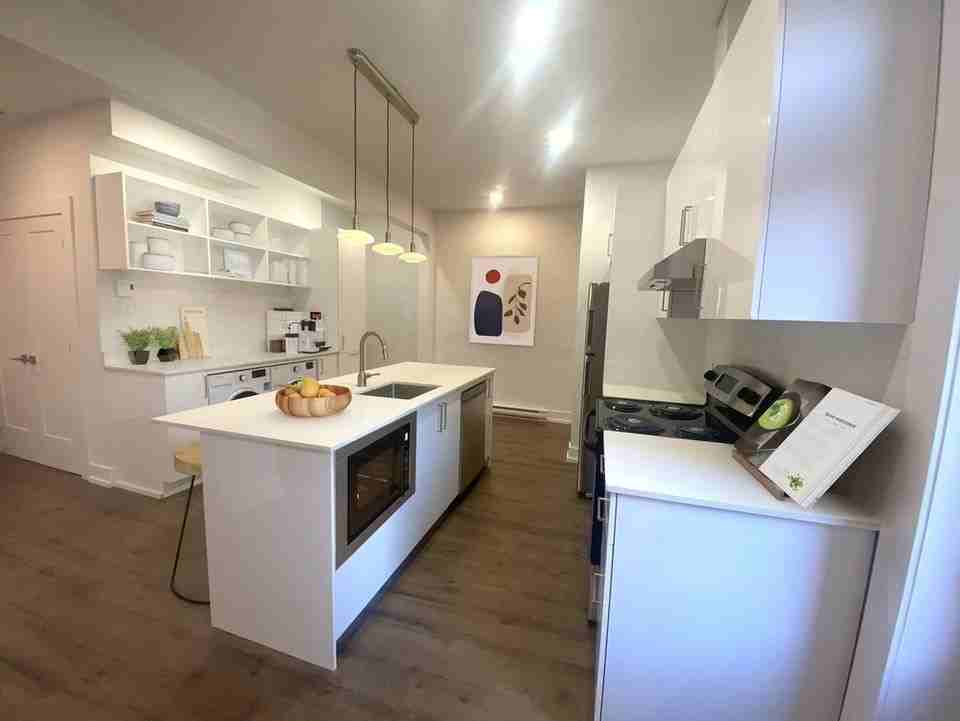 5235 Chemin de la Côte Saint Luc #33 - Photo 2 of 7