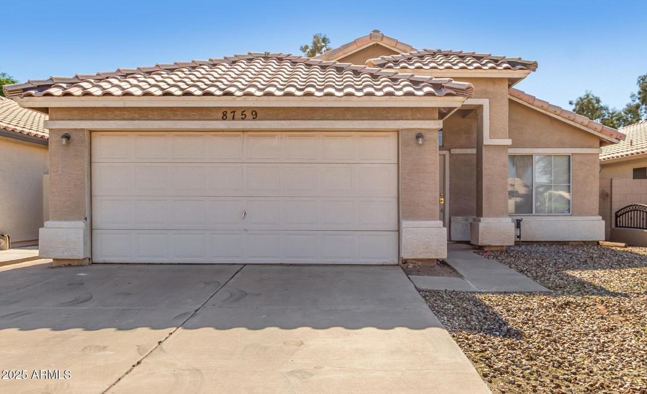 8759 W Coronado Rd - Photo 2 of 28