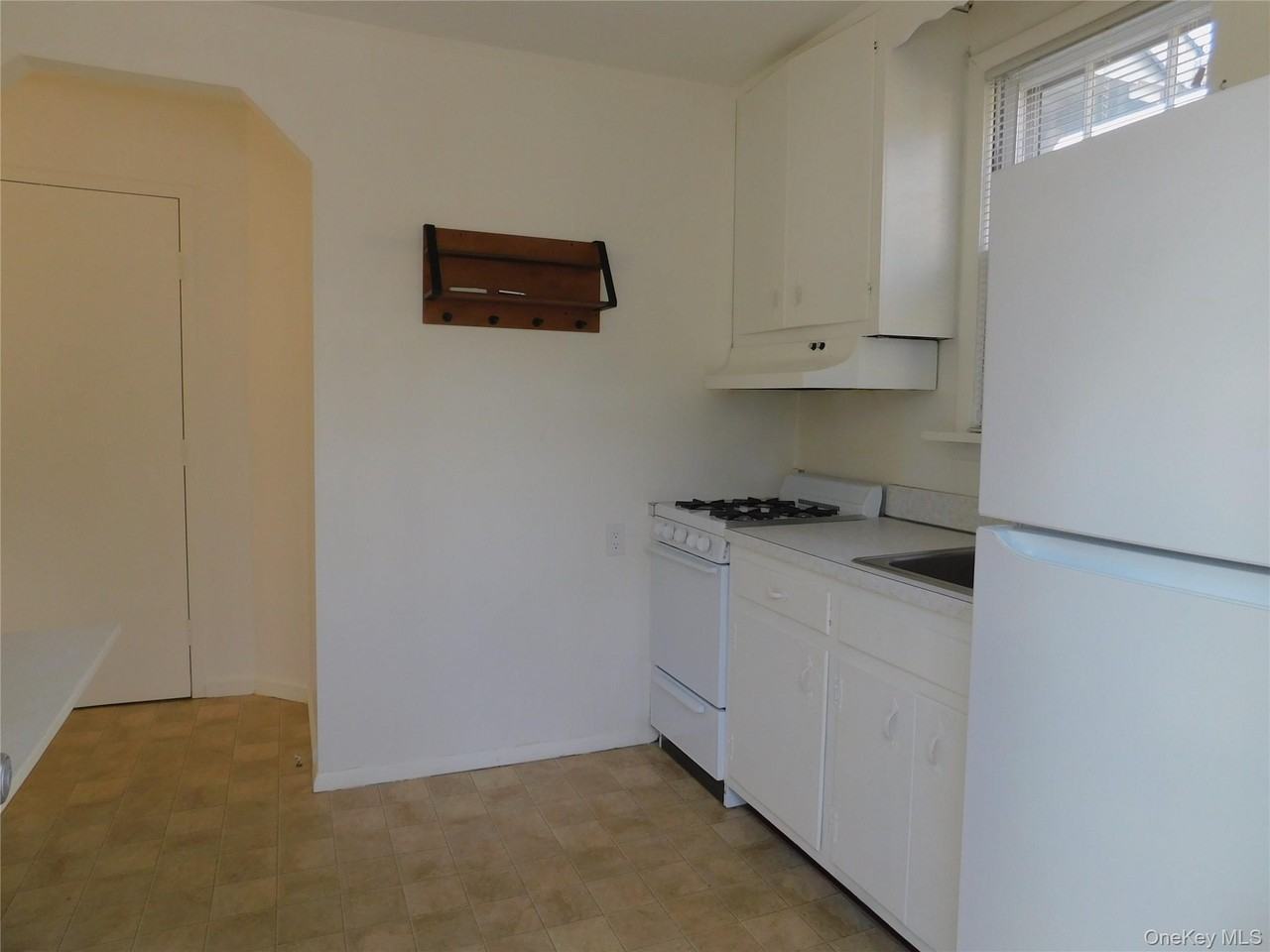 111 Lakeside Trl ##A - Photo 6 of 9
