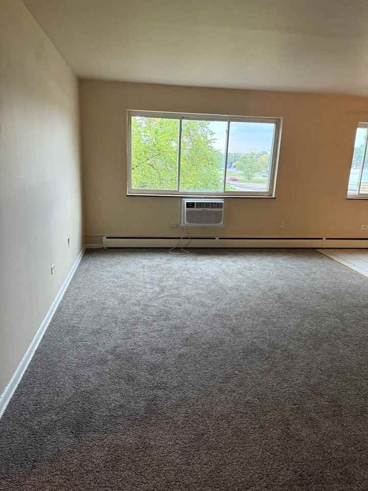 723 Grant Ave ##3a - Photo 2 of 8