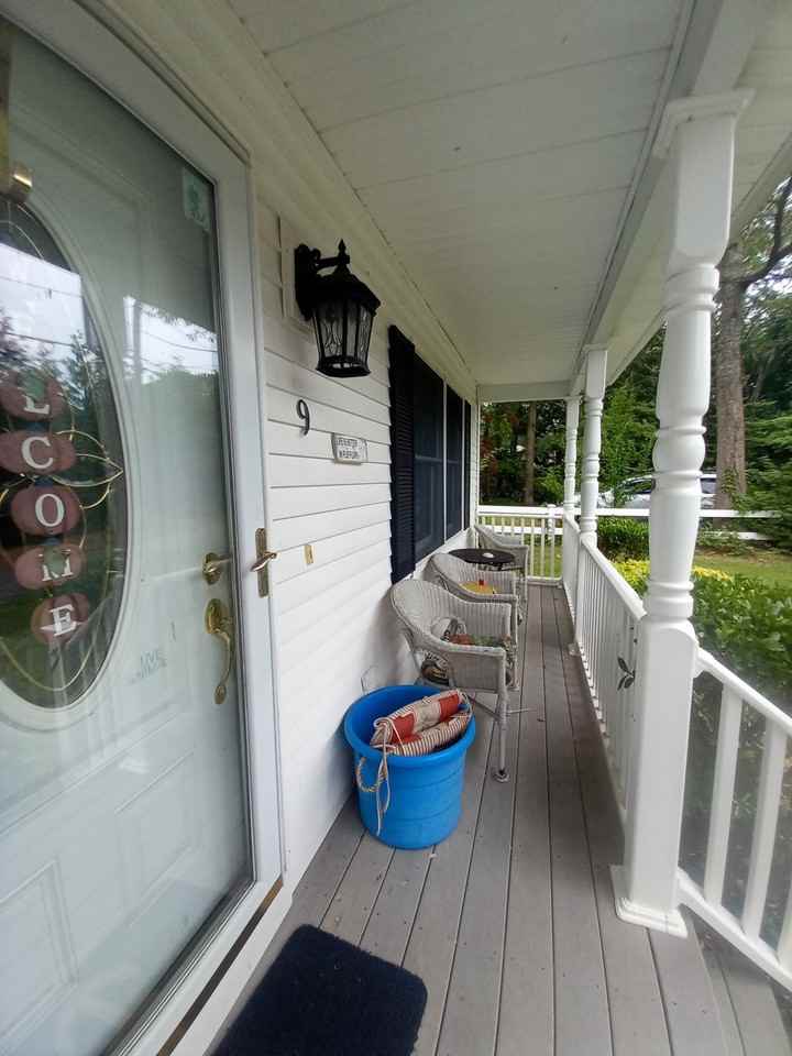 9 Bayberry Rd - Photo 3 of 11