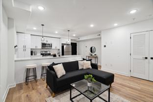 2416 Clifford St #3R - Photo 1 of 1