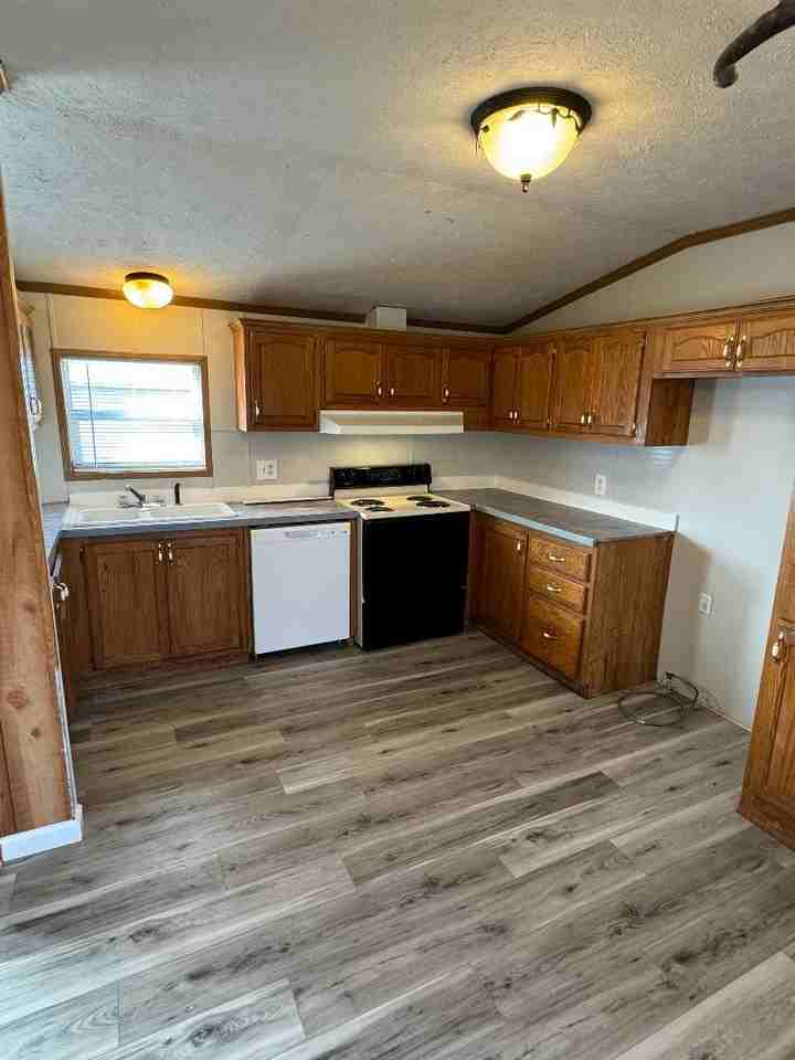 1272 Kathy Ave #1 - Photo 3 of 8