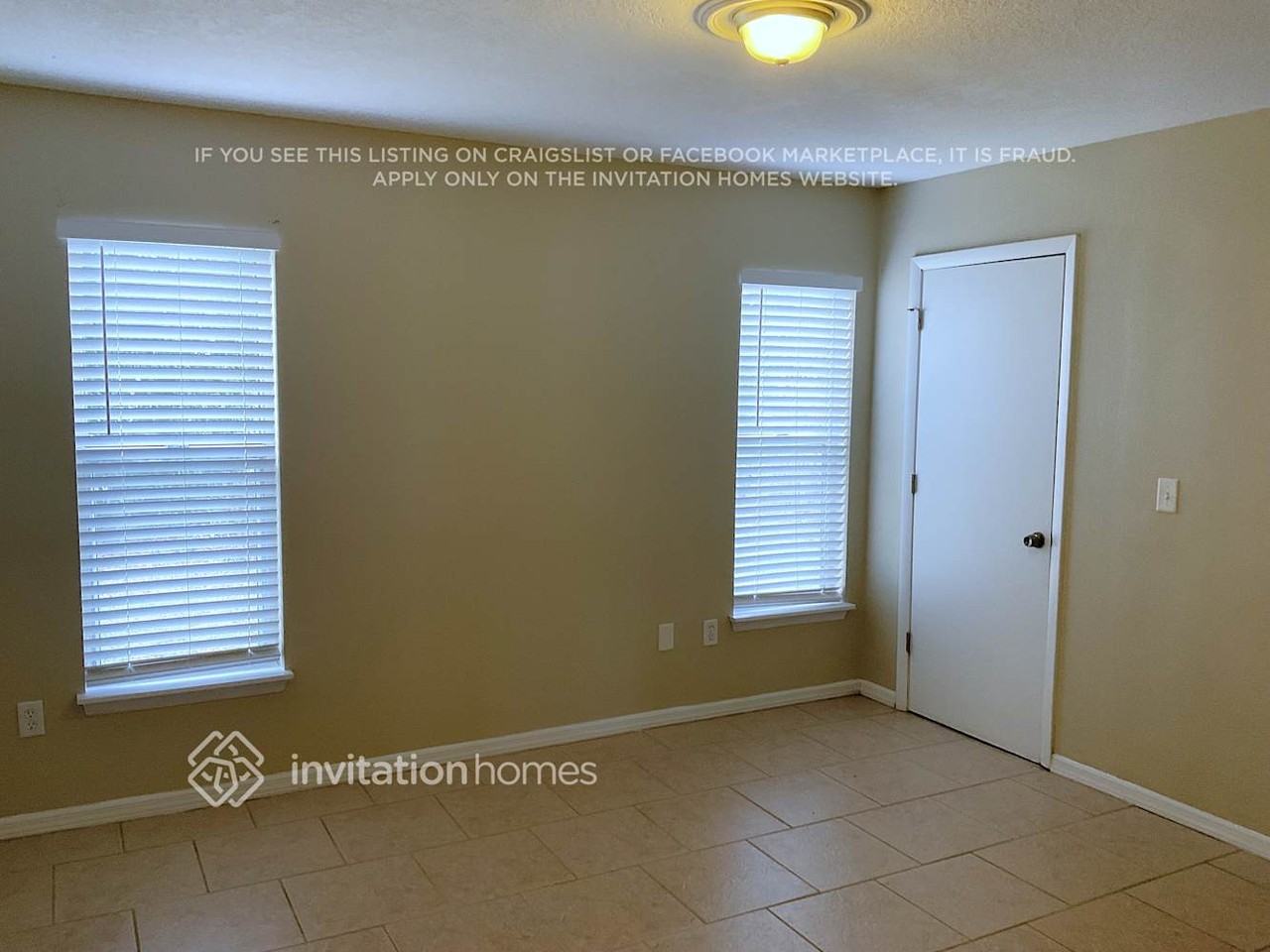 3196 Sky St - Photo 3 of 14