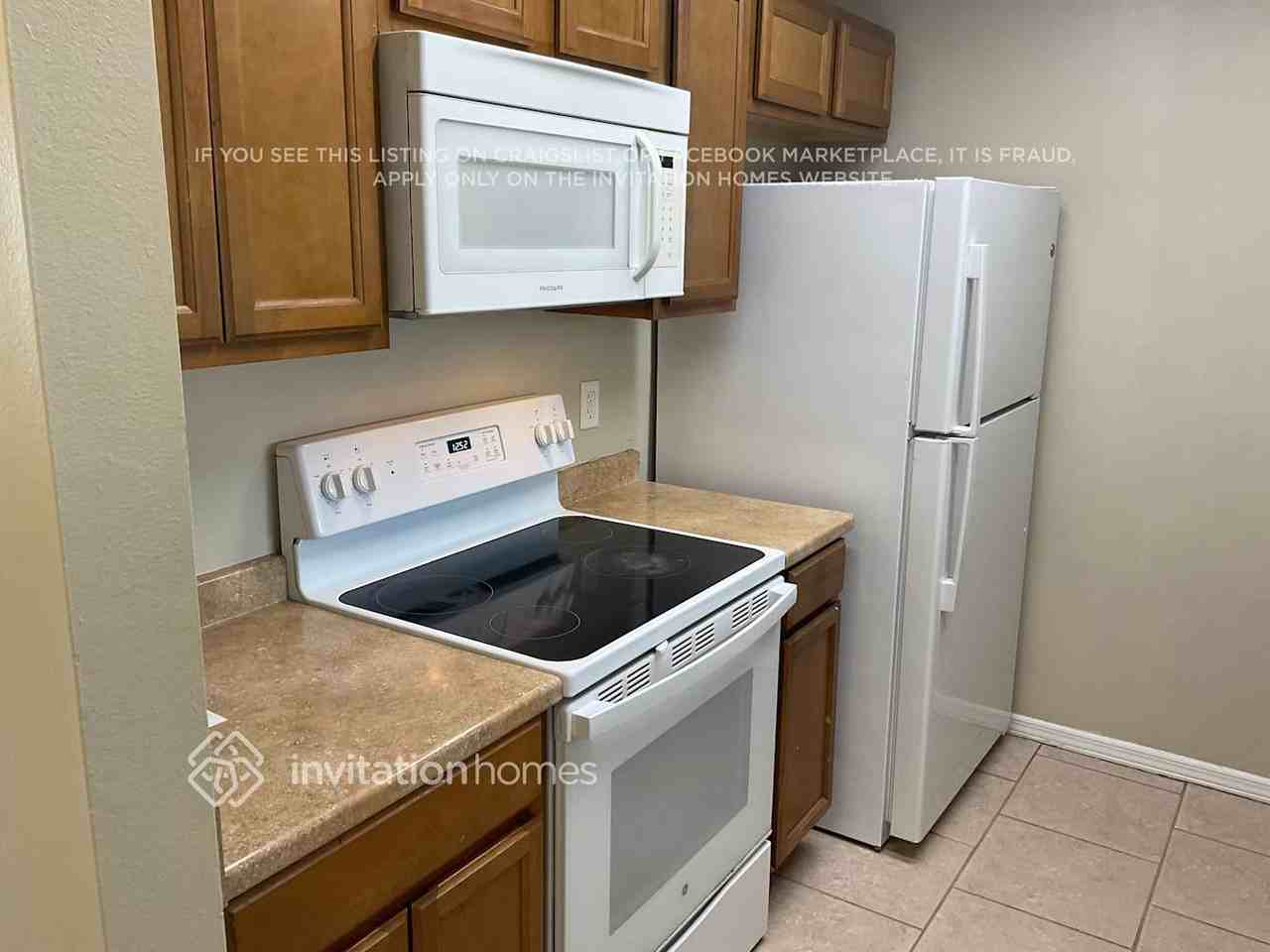 3196 Sky St - Photo 6 of 14