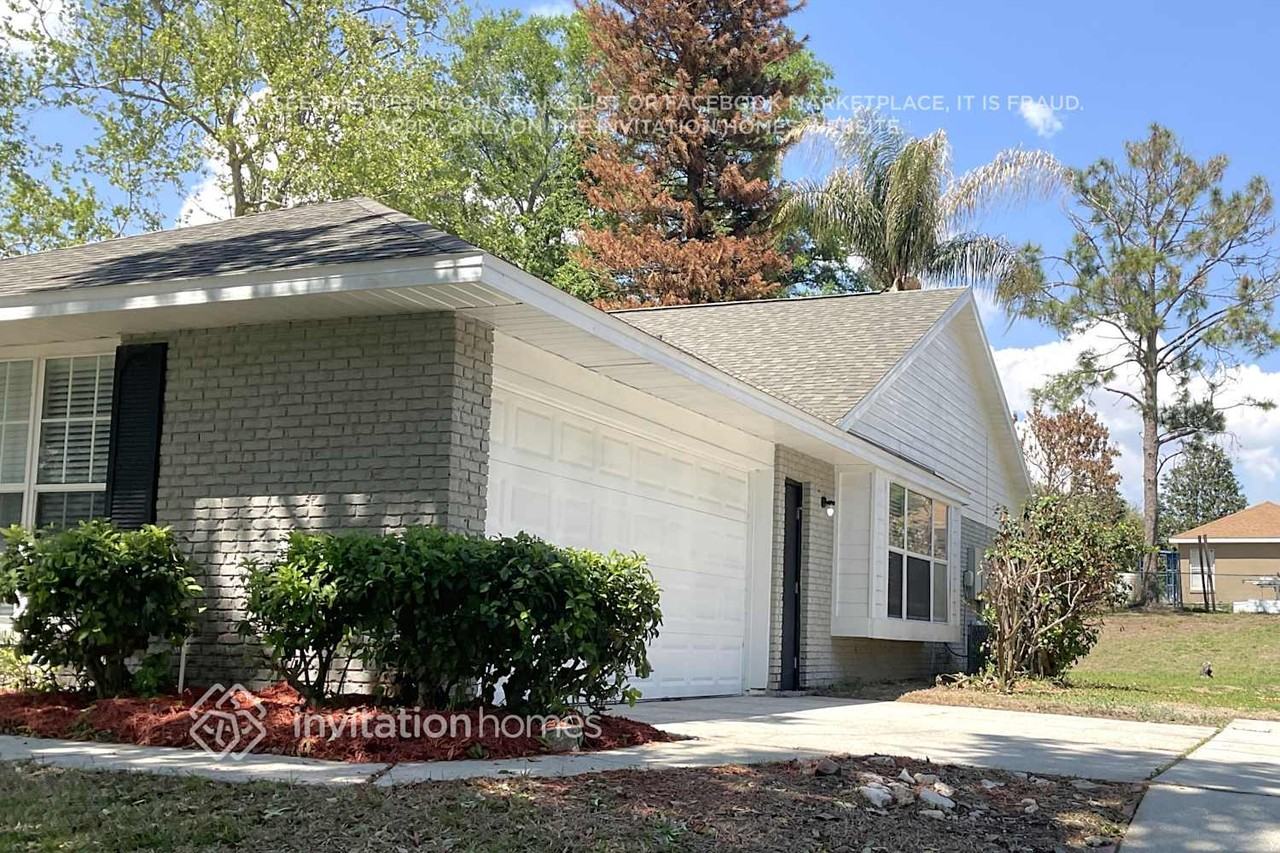 10411 Myakka Dr - Photo 2 of 22