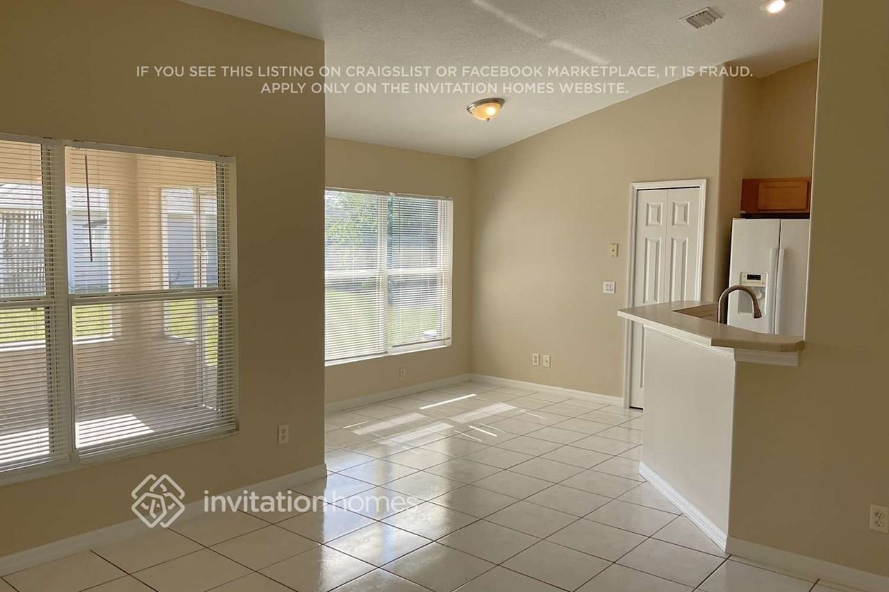 3060 Eldron Blvd Se - Photo 4 of 13