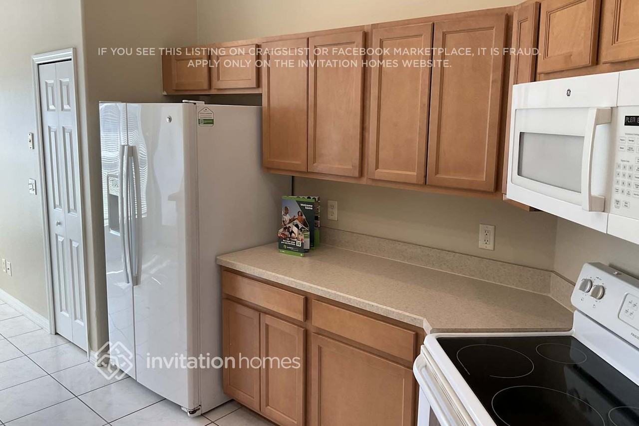 3060 Eldron Blvd Se - Photo 5 of 13