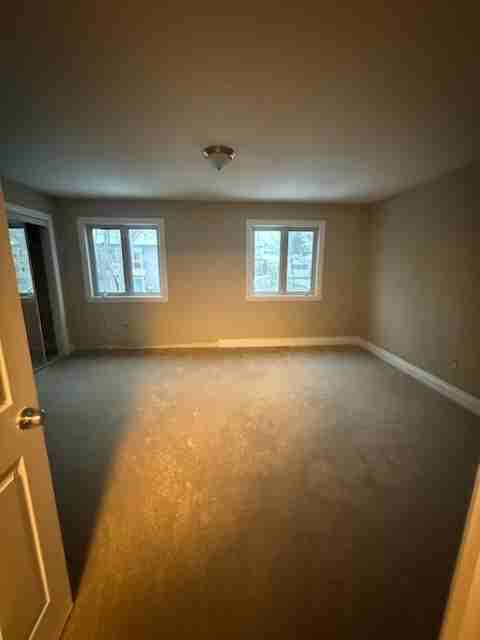 37 Nathalie - Photo 4 of 9