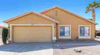 9015 W Roanoke Ave - Photo 1 of 1