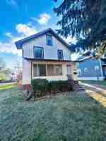 featured image of 2540 Parkwood Ave