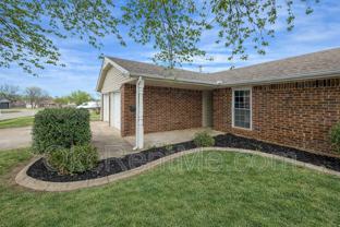 1104 Spruce St - Photo 1 of 1