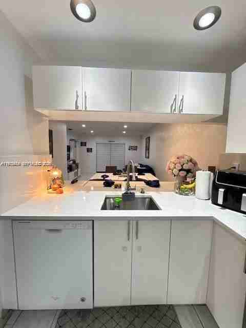 10445 Northwest 11th Street - Photo 5 of 13