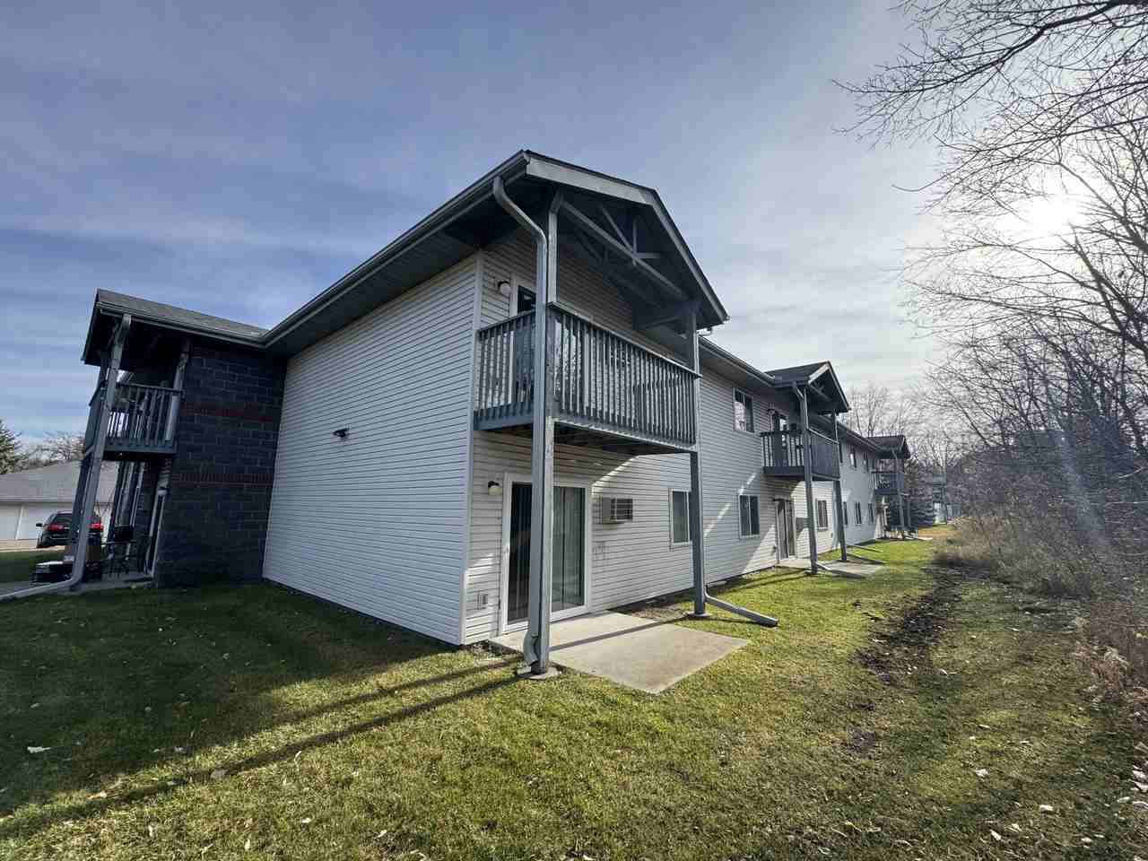 Kestrel - Photo 3 of 26