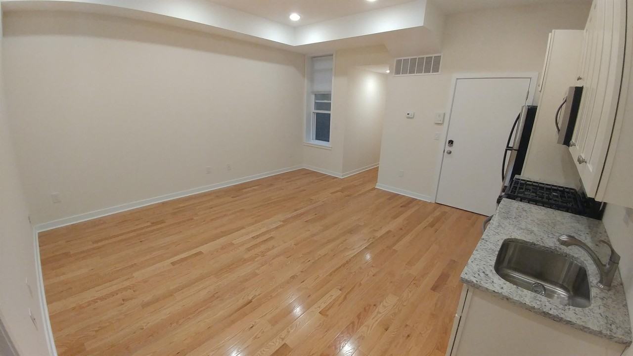 1924 Girard Ave. - Photo 2 of 5