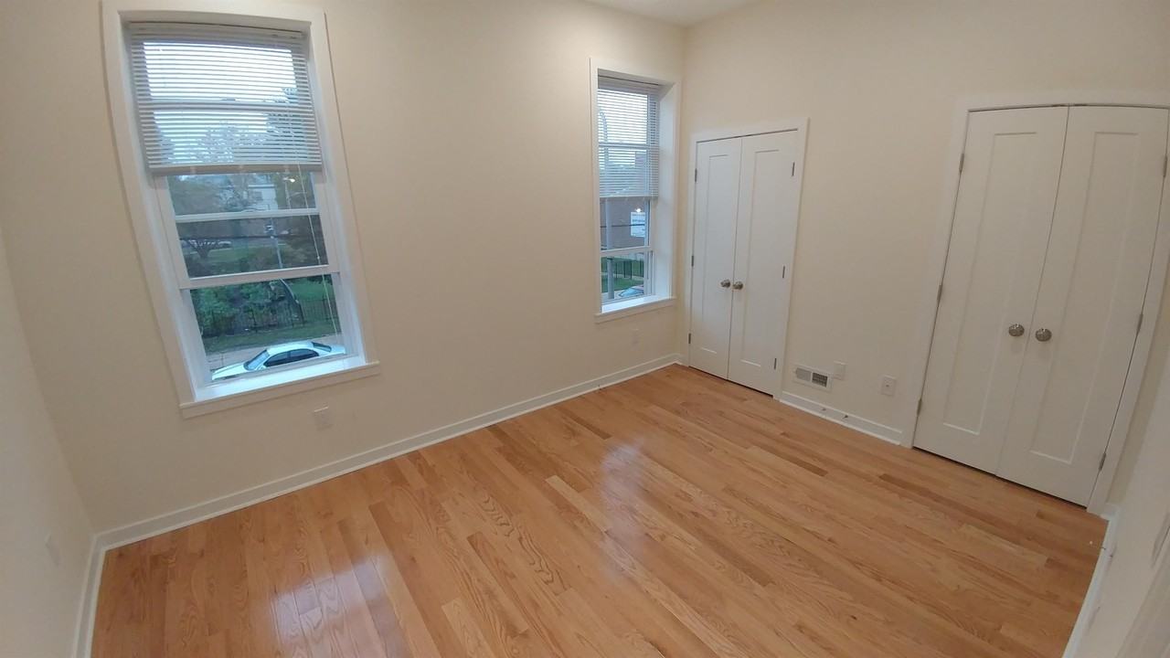 1924 Girard Ave. - Photo 3 of 5