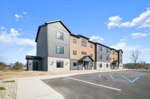 featured image of 1309 Post Dr Ne