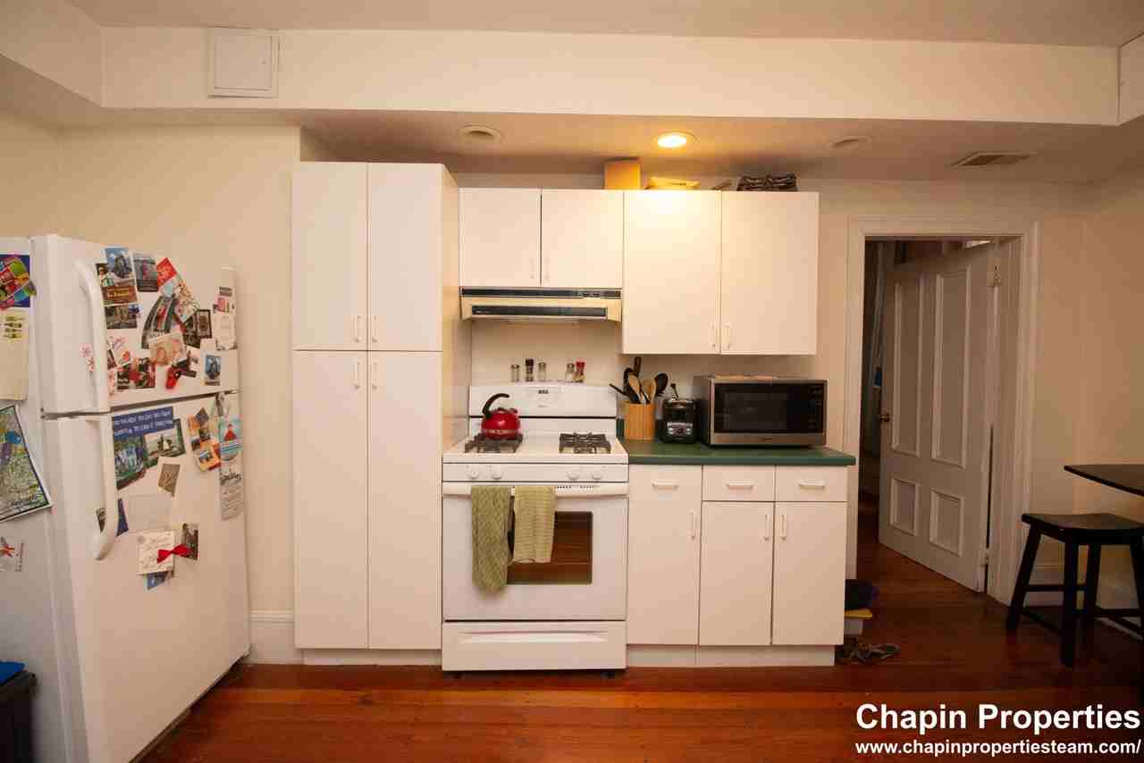 209 Washington St #4 - Photo 2 of 11
