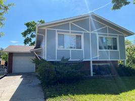 featured image of 900 Timber Ln