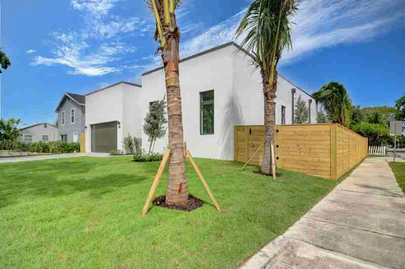 901 Upland Rd - Photo 2 of 50