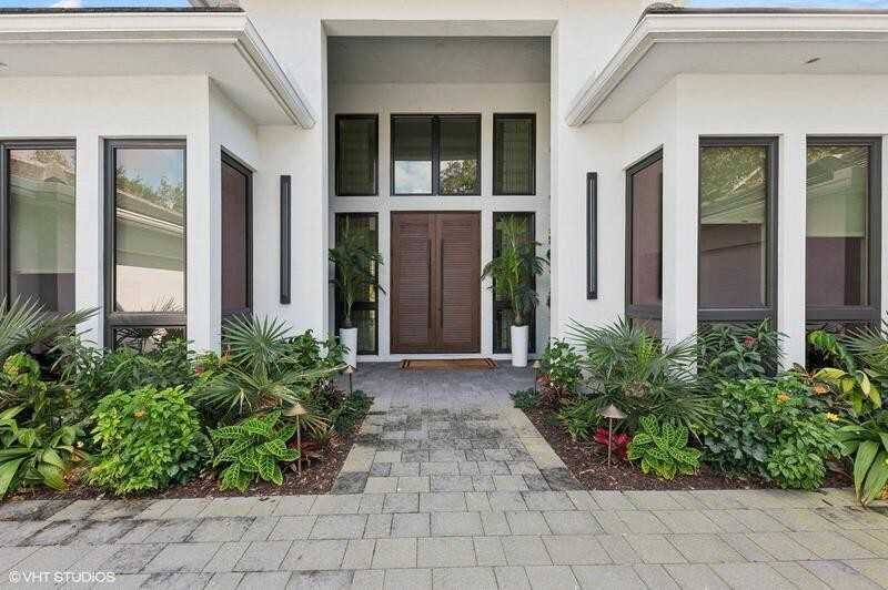 8533 Native Dancer Rd N - Photo 5 of 50