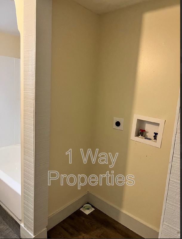 7409 4th St #B - Photo 4 of 7