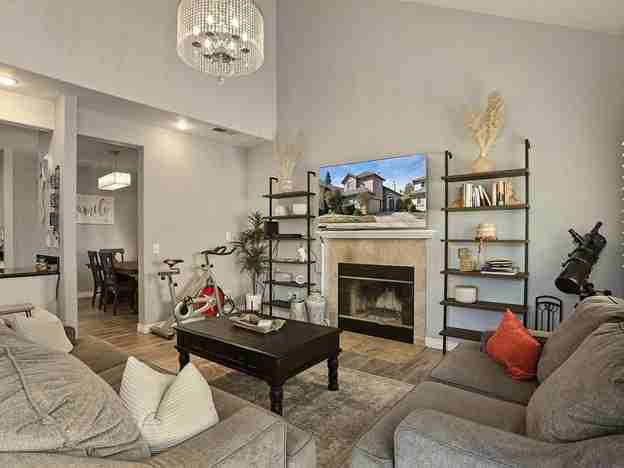 1601 Barkley Ln - Photo 7 of 38