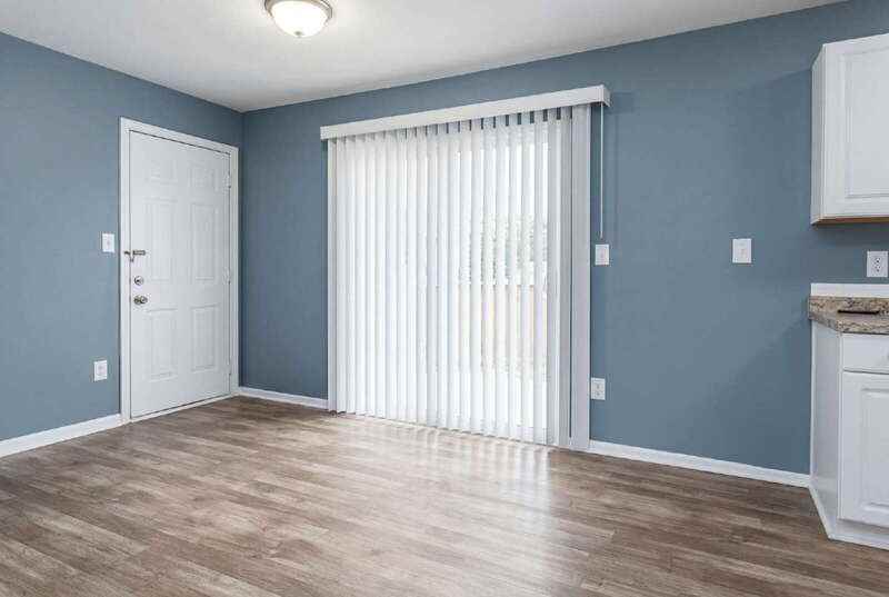 324 Macedonia Rd Se - Photo 3 of 10