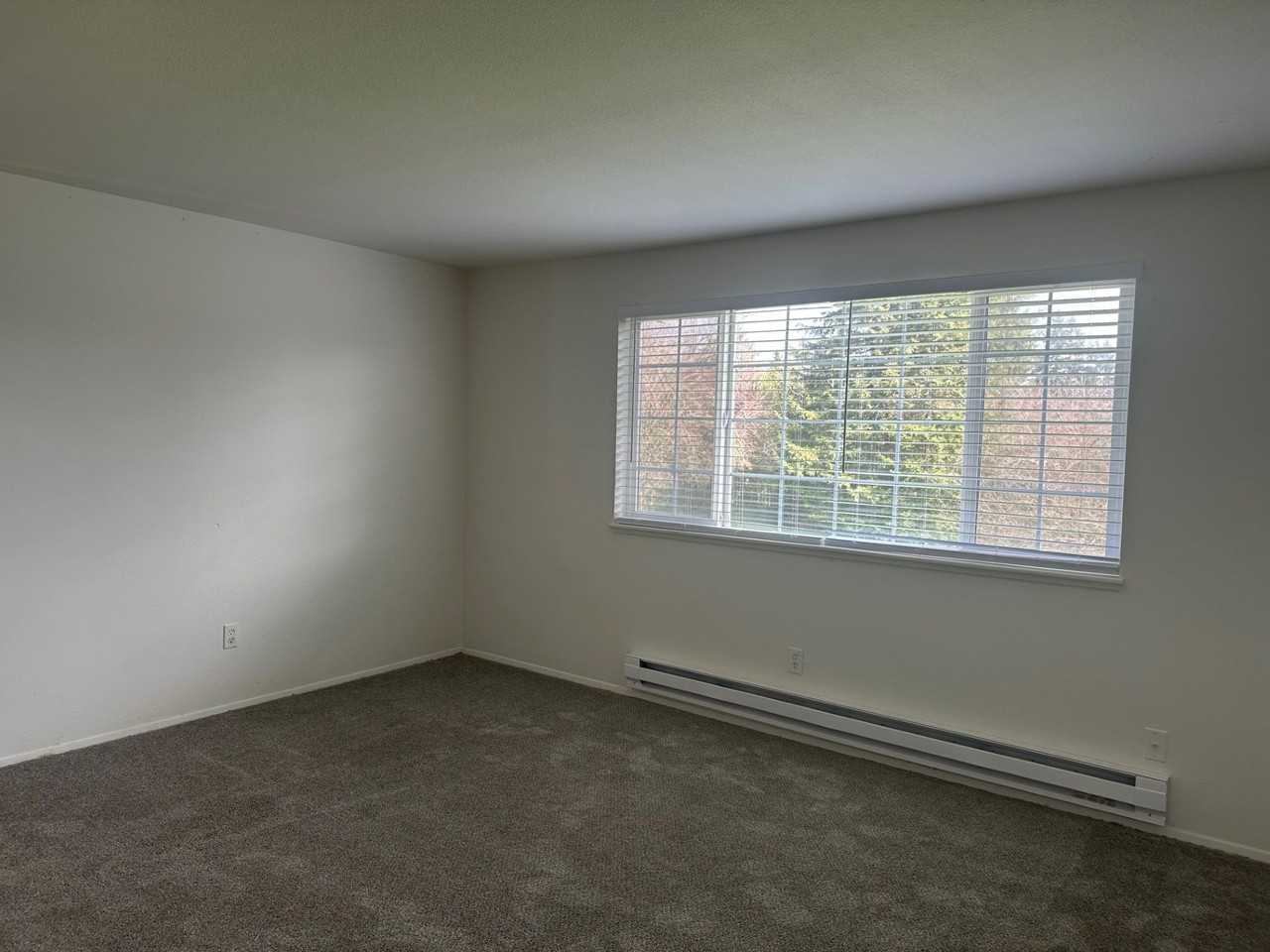 Esquire Apartments - Photo 7 of 7