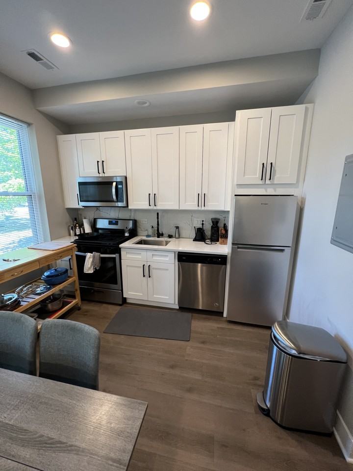 3027 W Logan Blvd #104 - Photo 2 of 9