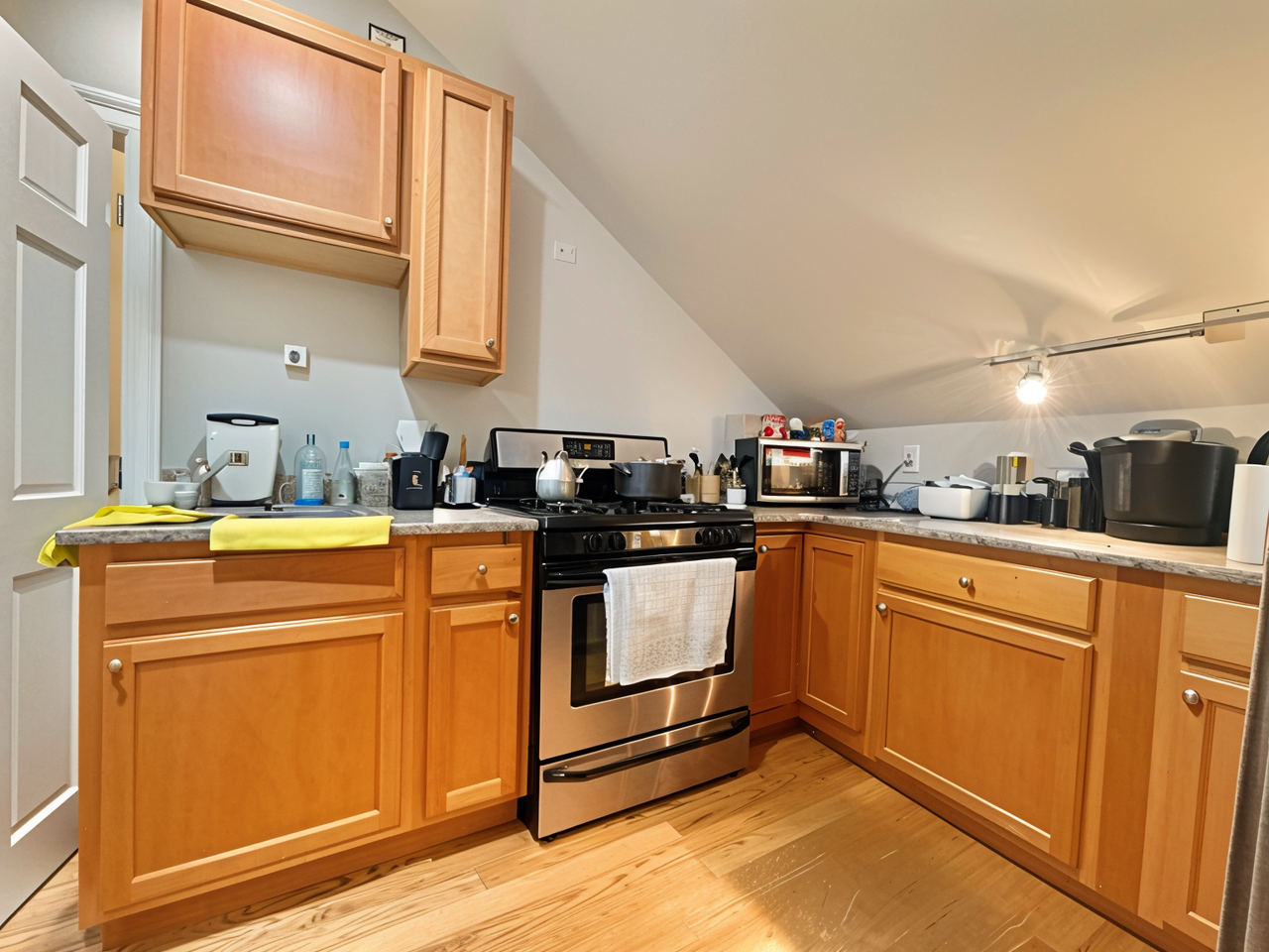 24 Chestnut Hill Ave #3 - Photo 5 of 7