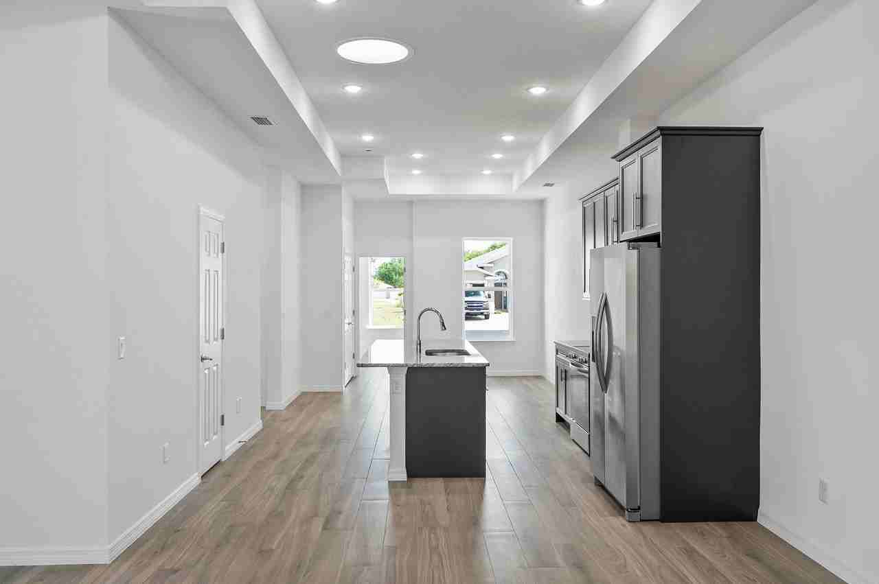 31 Louvet Ln - Photo 4 of 44