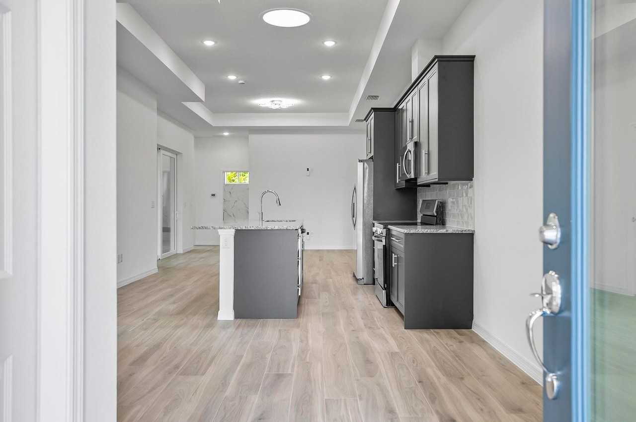 31 Louvet Ln - Photo 7 of 44