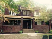 *** Mt. Lebanon Duplex for Rent with Front and Back Porch * Pet Friendly Apartment * Walk to the T * Renovated *** - Photo 1 of 1