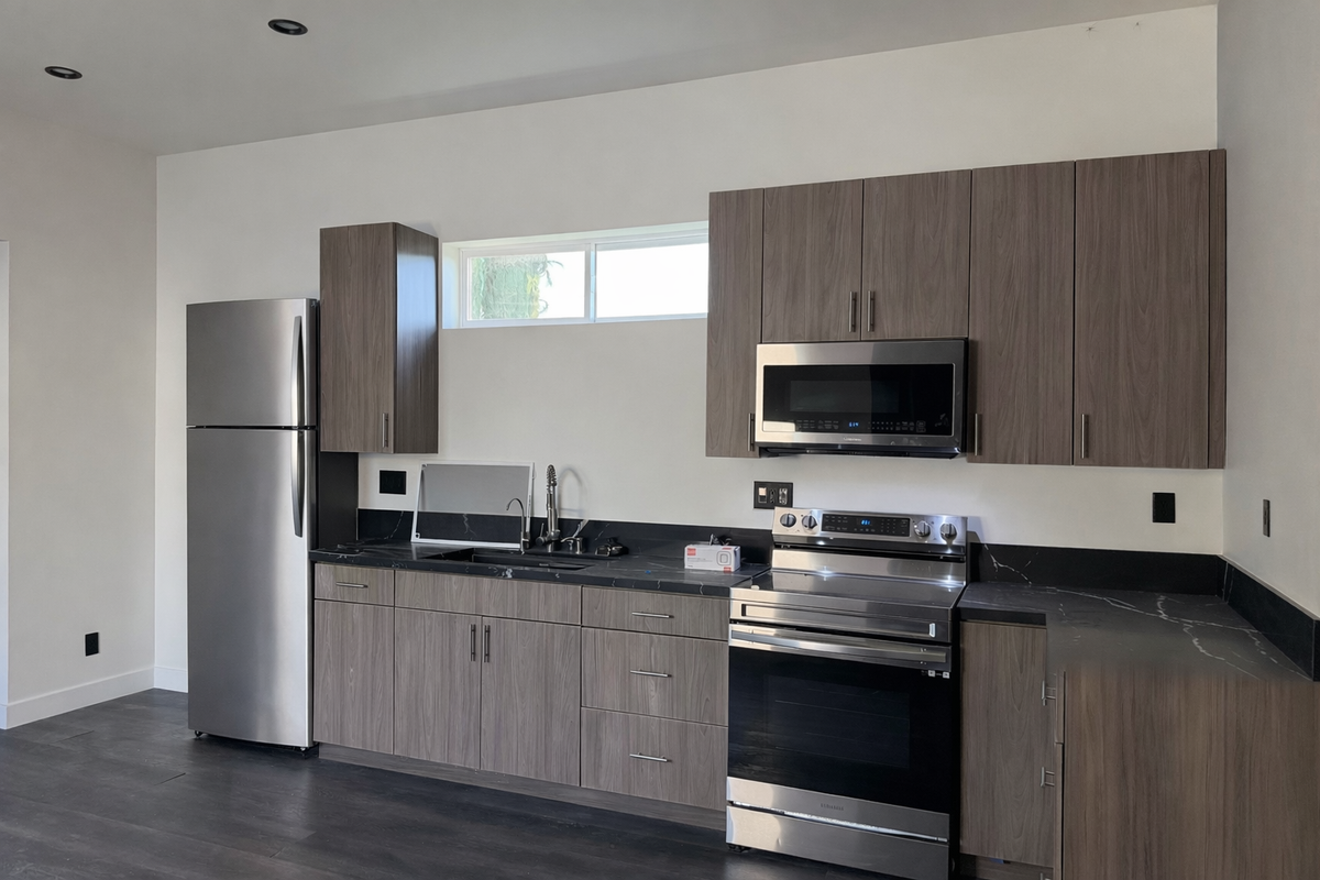 6235 Penfield Ave - Photo 7 of 10