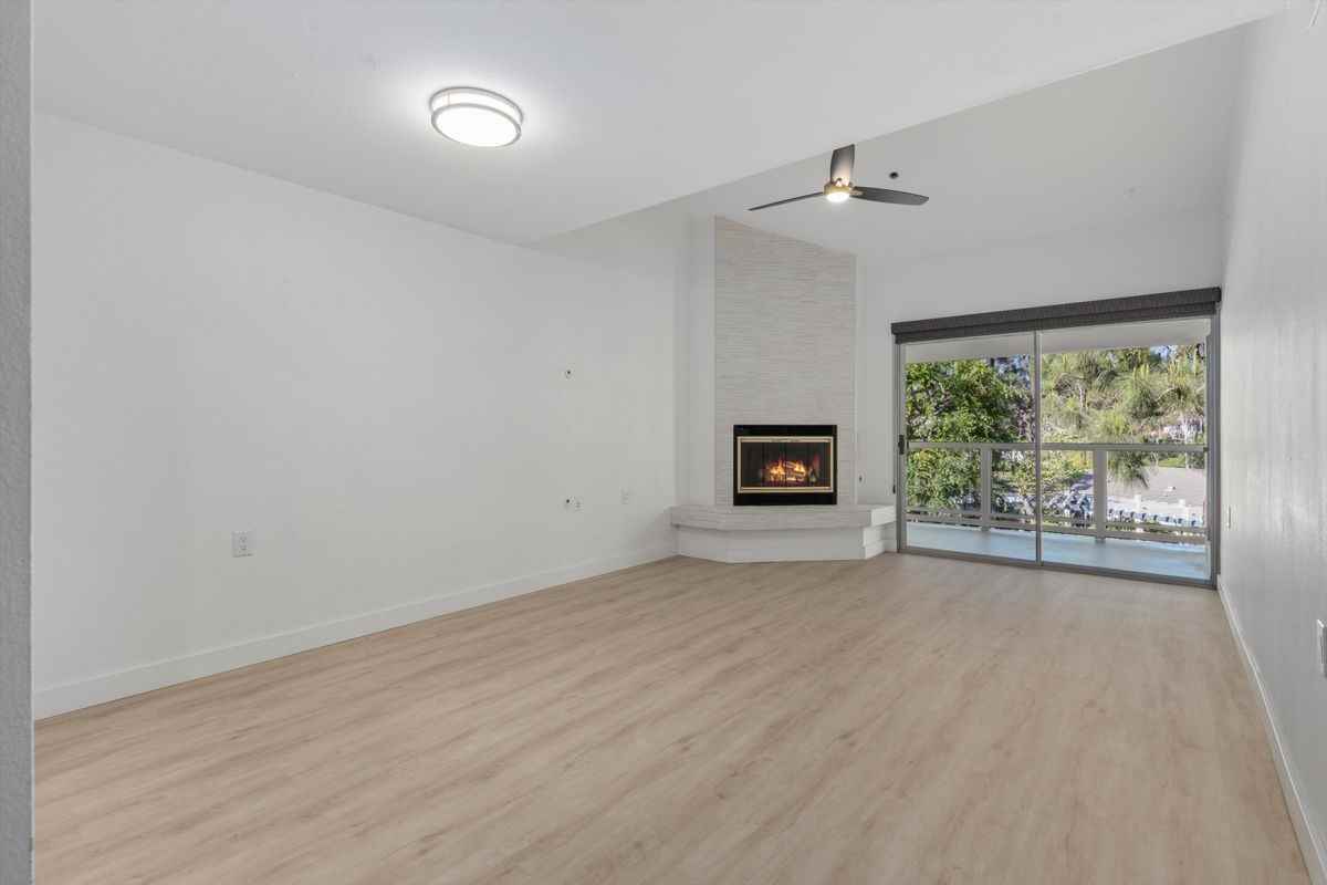 1682 Circa Del Lago - Photo 6 of 45