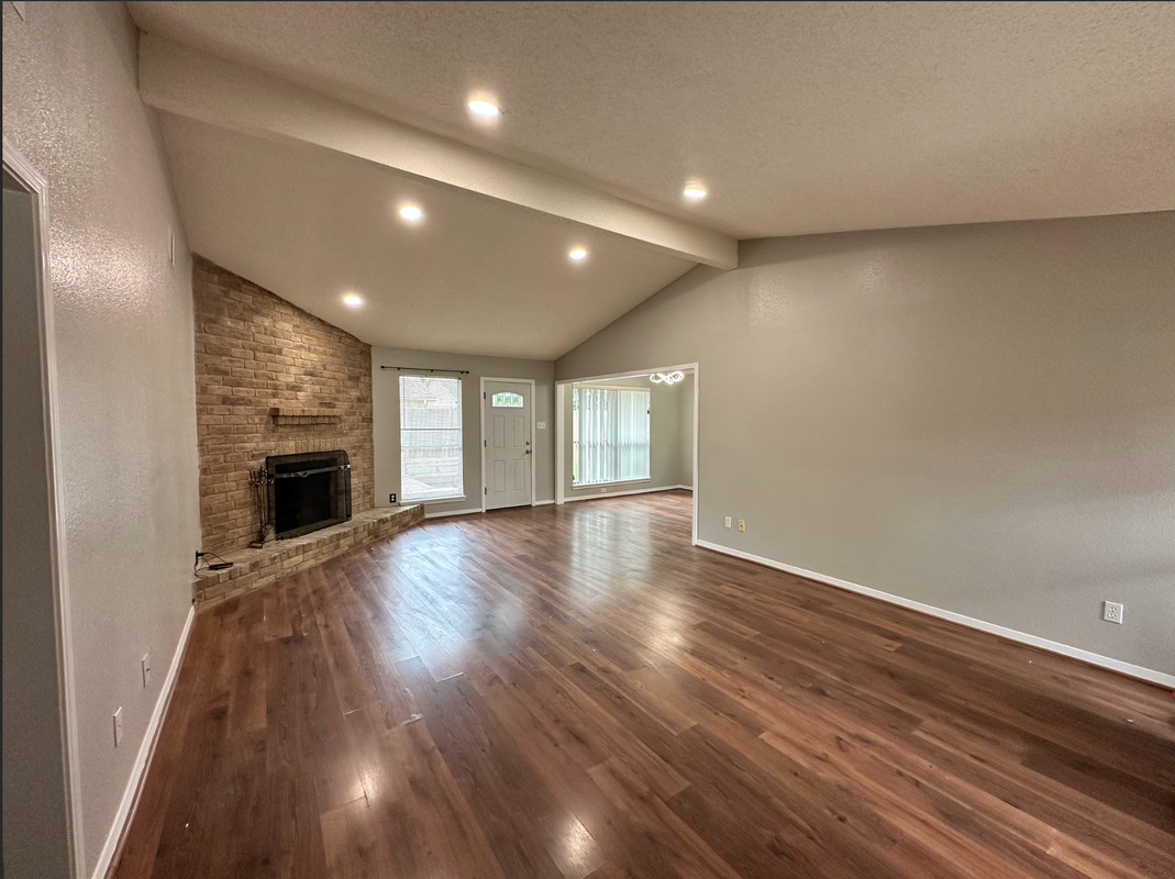 3023 Mosby Dr - Photo 7 of 8