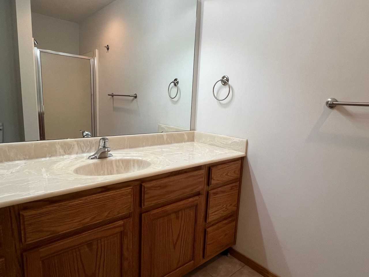 414 S Michelle Ave - Photo 6 of 14