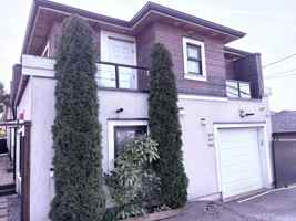 featured image of 3647 Vimy Crescent