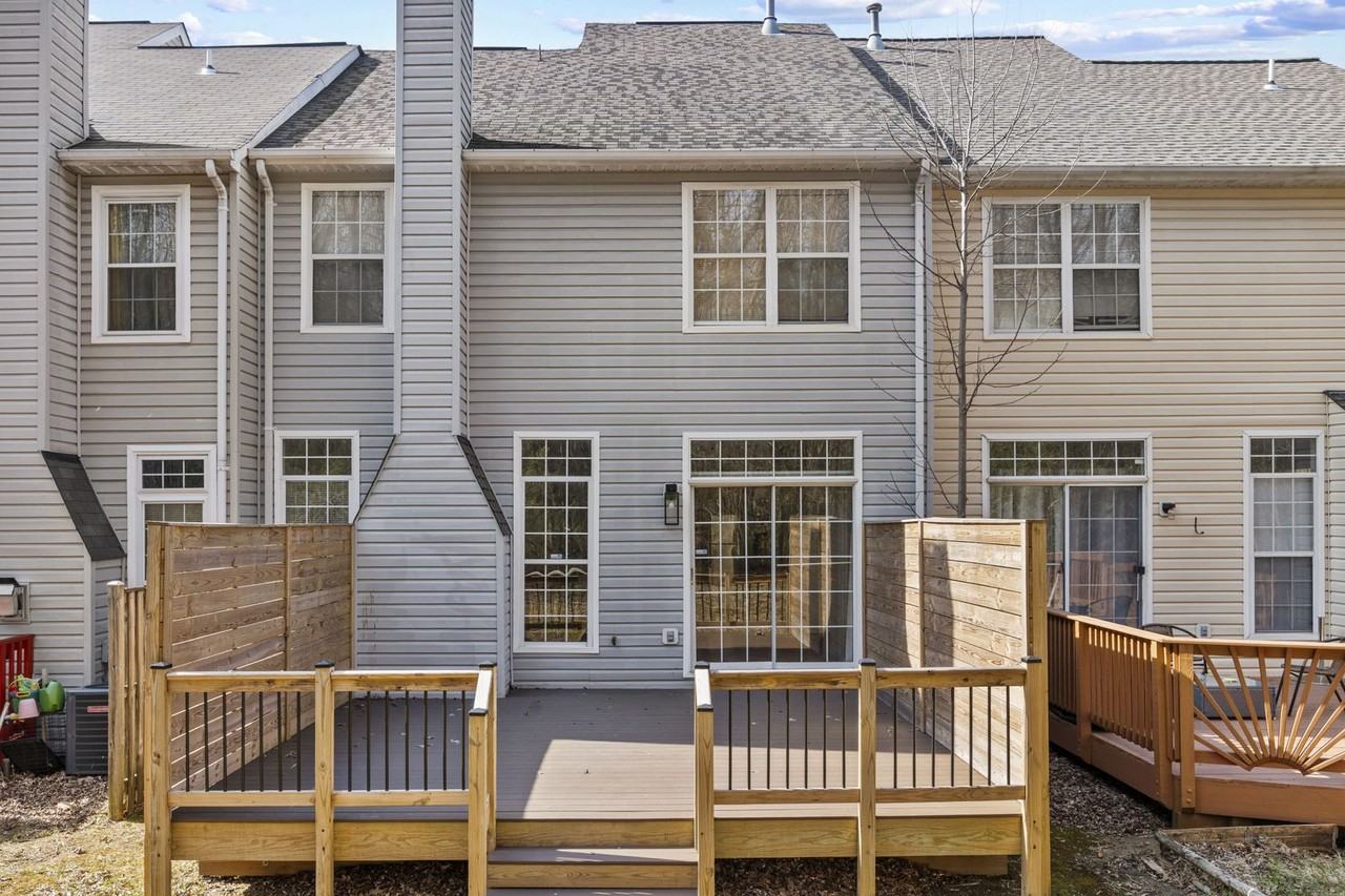 6033 Grenfell Loop - Photo 2 of 29