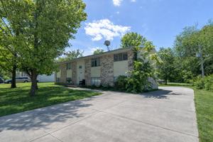 featured image of 1309 N Golf Blvd