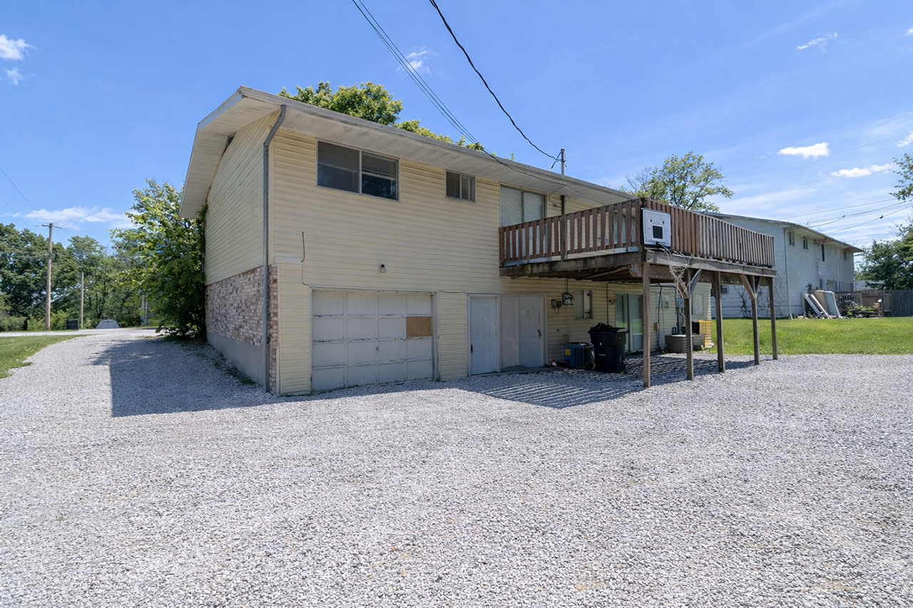 1309 N Golf Blvd - Photo 4 of 21