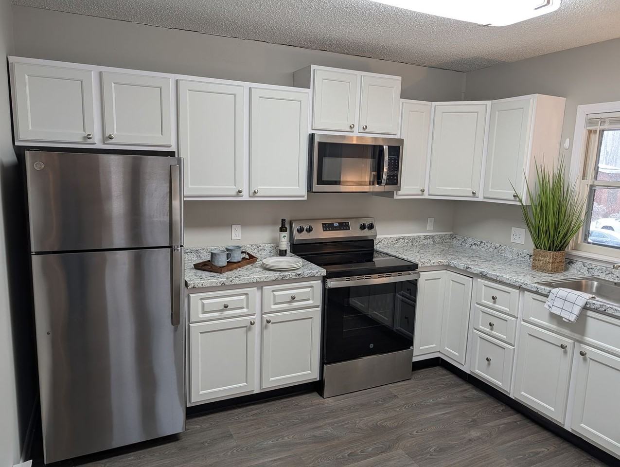 The Cove Apartments - Photo 2 of 48