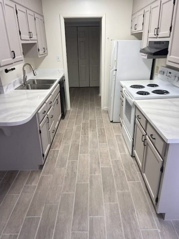 4023 N Grimes St - Photo 4 of 4