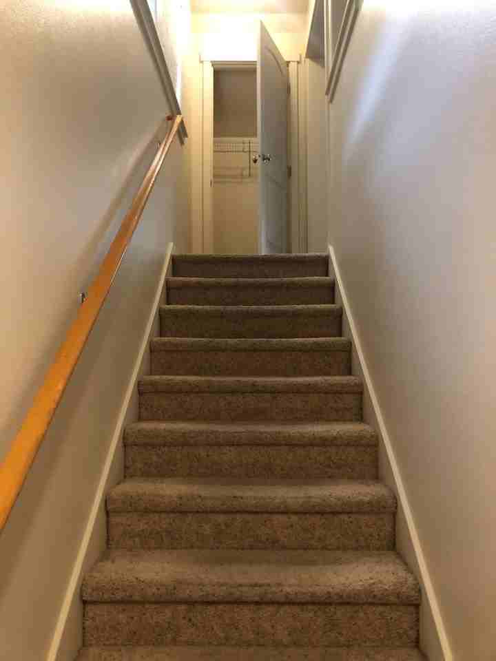 162 Se Mckinley Ave #A - Photo 3 of 14