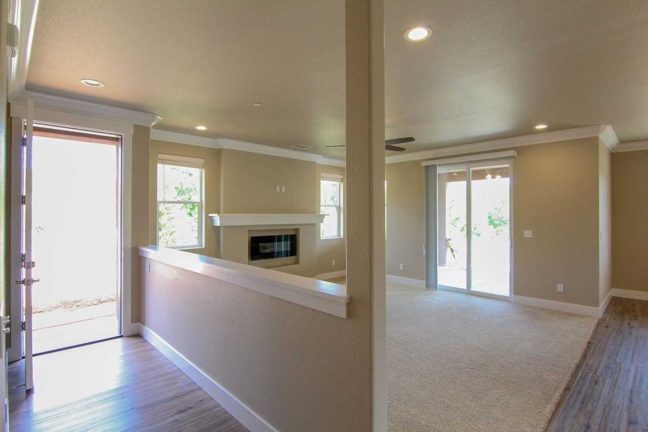 2741 Smith Ave - Photo 3 of 22